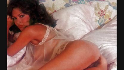 İki arkadaş bir kız arkadaşına oyulmuş yaşlı türk sex