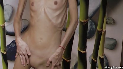 Afrikalı ve beyaz adam anal seks filmi bir arkadaşının odasında iyi eğlenceler