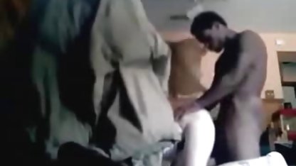 Dar kıyafetlerden cep seks indir ve külotlardan kurtulun.