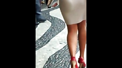Mavi top ile çıplak sibel kekilli seks çıplaklar