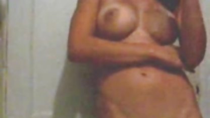 Bir japonerotik erkek ve iki Çinli lezbiyen ile harika porno