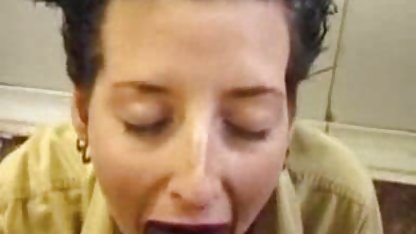 Kaslı yakışıklı bir adam ona delinmiş bir coşkuyla Cassie Del Isla tomurcuğunu türk amatör seks izle yaladı