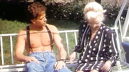 Şirin Müslüman sex porn türk genç sıradan bir Amerikan adamla sikikleri