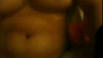 İki güzellikleri yalamak sex çizgi film kedi